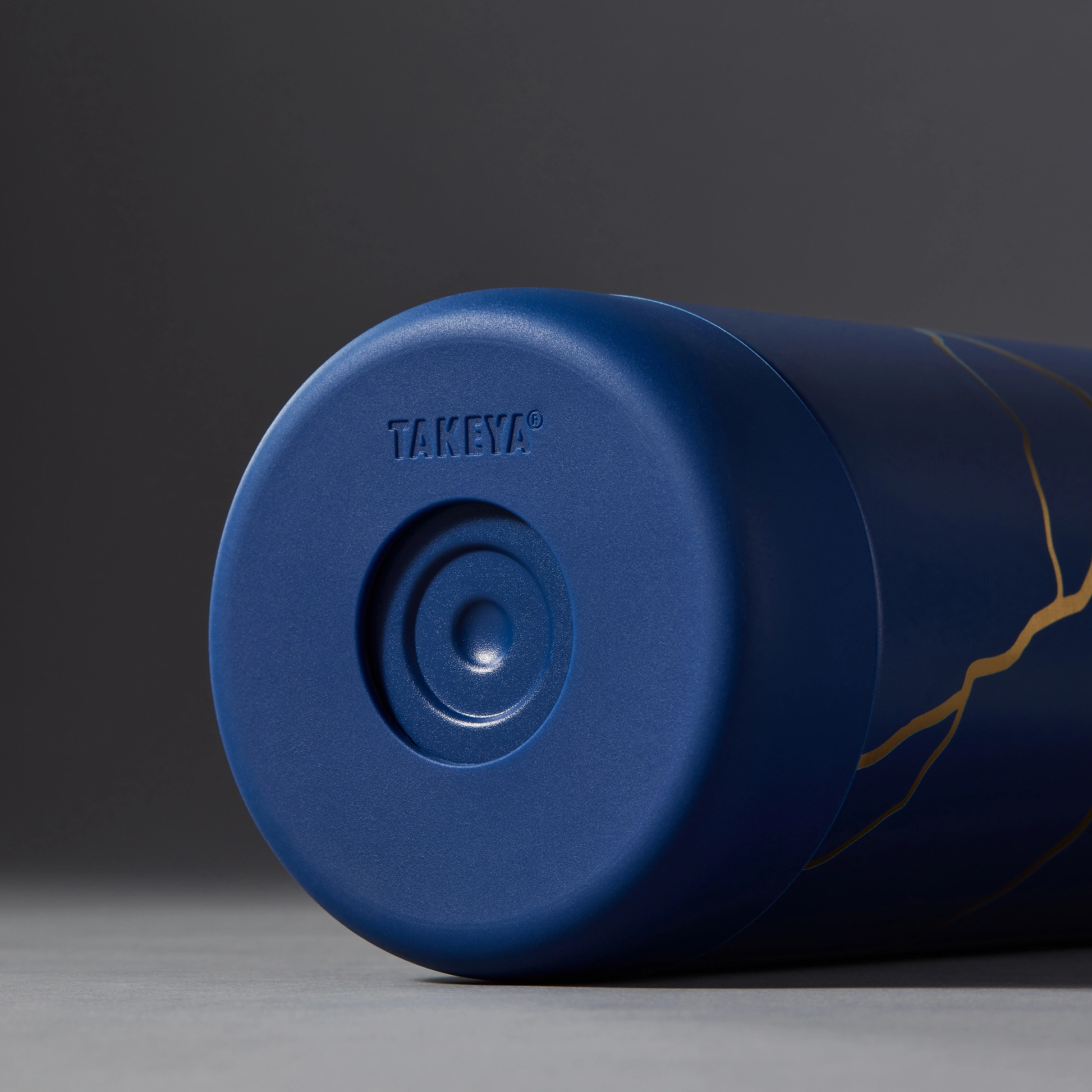 kintsugi-water-bottle-with-spout-lid-t5 51390-TK_HO25_Kintsugi_Takeya9249.png